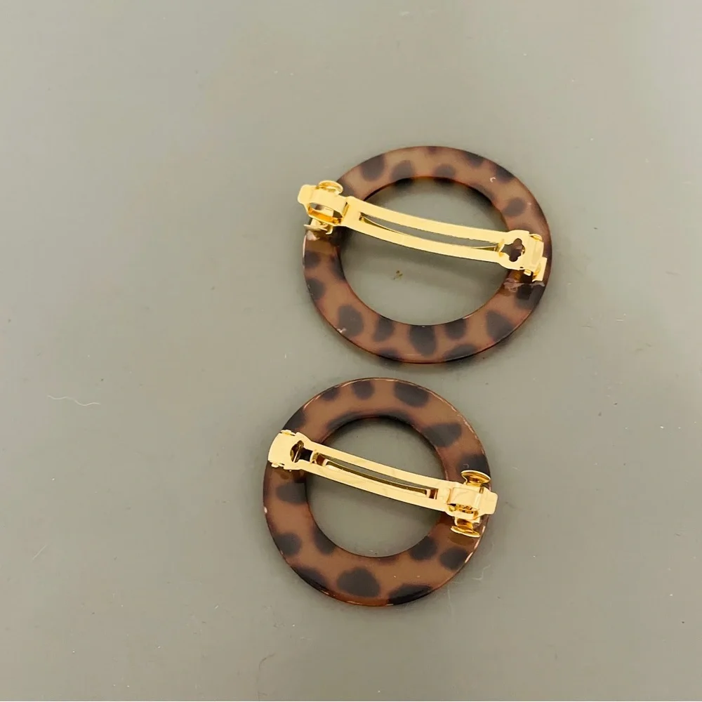 Set of 2 Leopard Print Circle Hair Clips